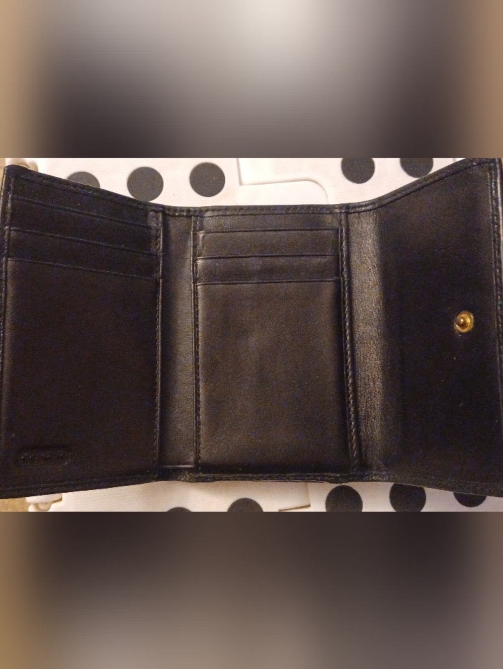 Coach Black leather small wallet. - Picture 4 of 5